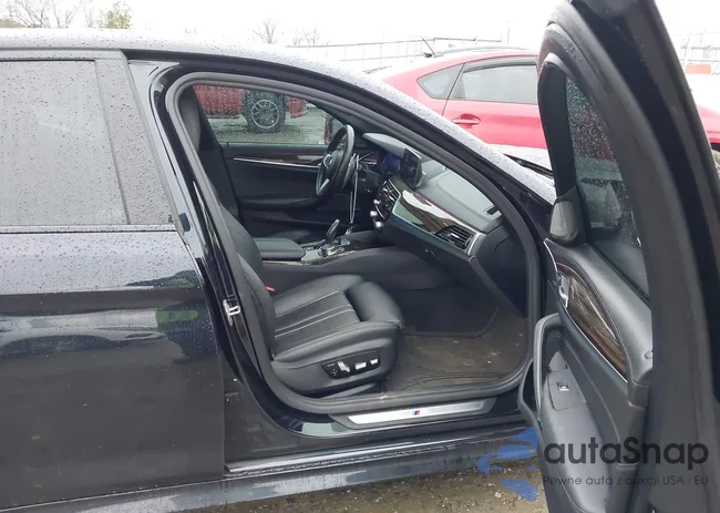 WBAJE5C5XJWA96356: 44579181