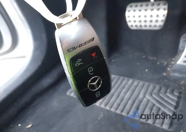 WDDZF8KB1KA553360: 44579221