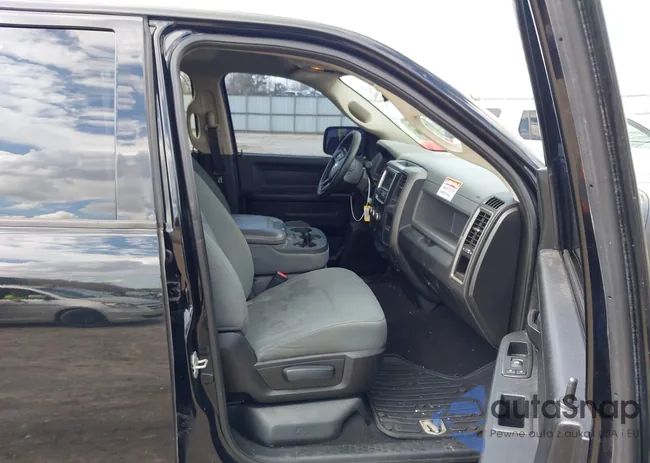 1C6RR6FT1DS617622: 44579236