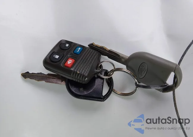 2FDHP74W35X121693: 44579377