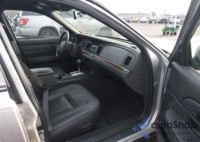 2FDHP74W35X121693: 44579377