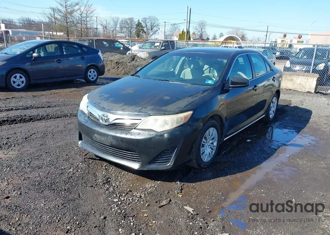 4T4BF1FK3ER400321: 44579396