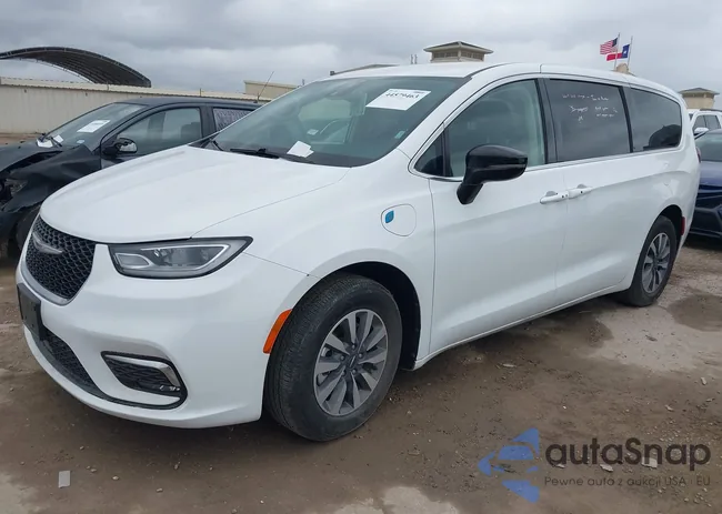 2C4RC1S76RR156738: 44579463