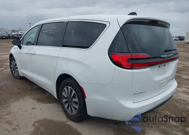 2C4RC1S76RR156738: 44579463