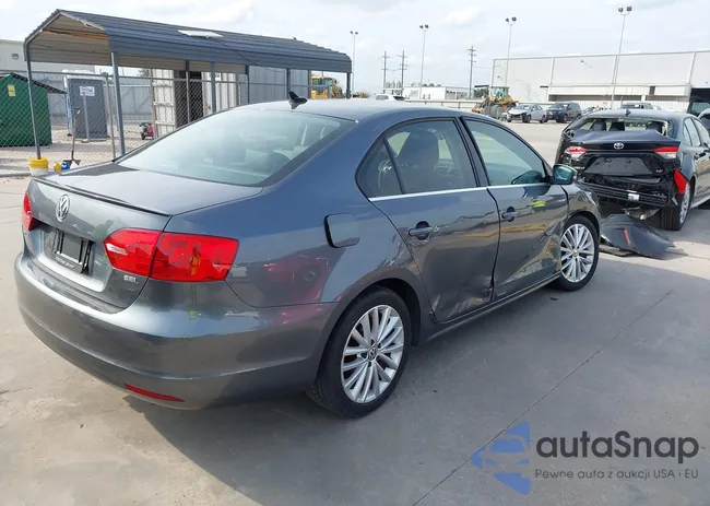 3VWL07AJ1EM388922: 44580747