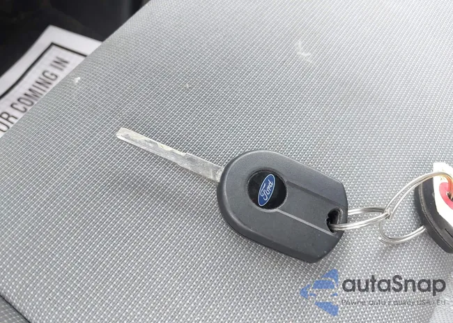 1FTYR2CM2FKA84290: 44580856