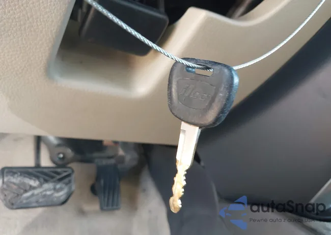 JS2YC5A35C6300706: 44580875