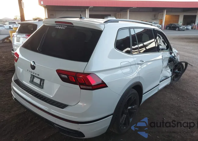 3VVCB7AX0PM100751: 44580241