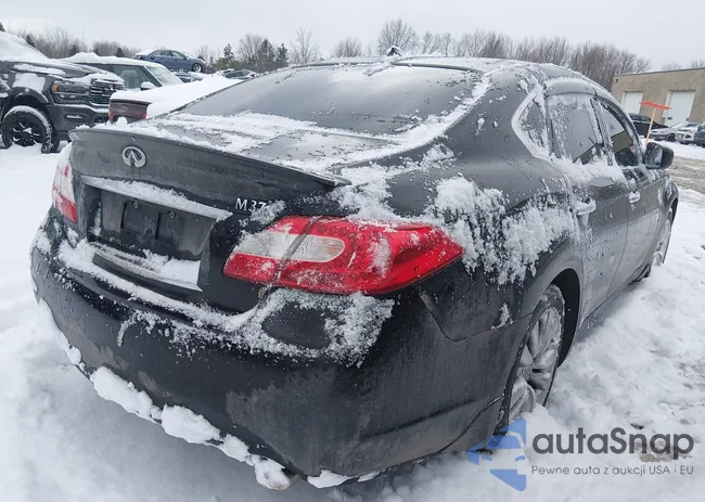 JN1BY1AR8CM392892: 44581498