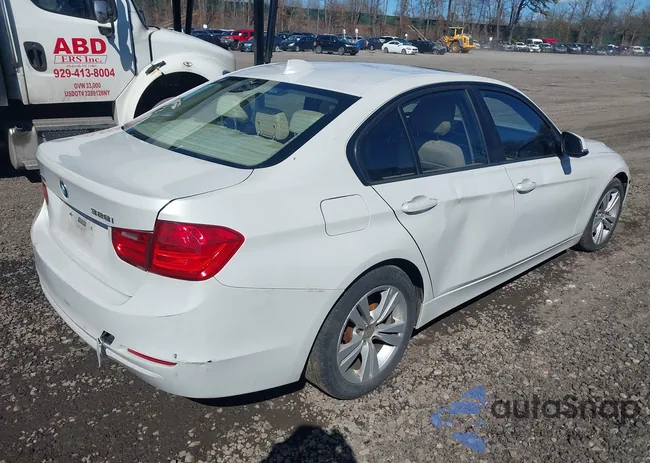 WBA3B3C59DF532377: 44581547