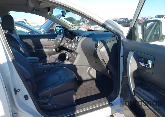 JN8AS5MT9CW263982: 44581577