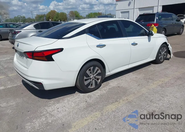 1N4BL4BV8KC226830: 44581646