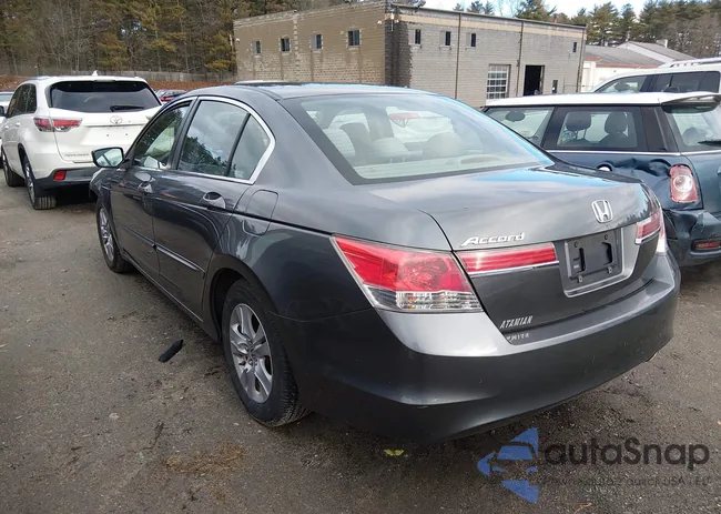 1HGCP2F44BA030051: 44582012