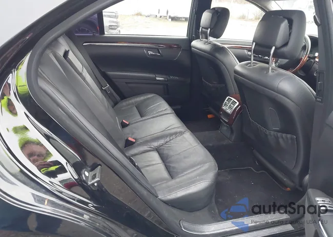 WDDNG86X58A155093: 44582602