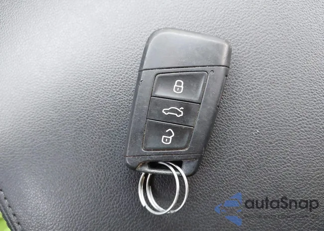 1V2CR2CA2JC570227: 44582884