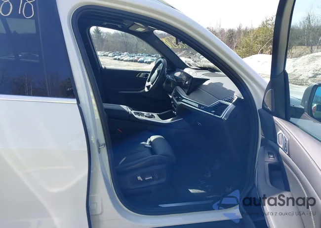 5UX23EU01T9268707: 44582898