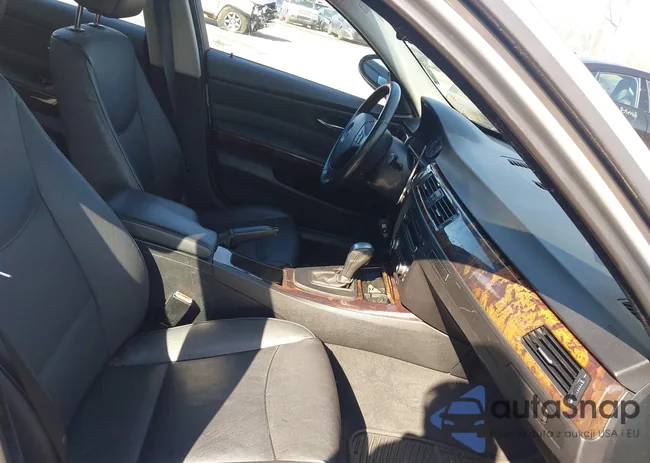 WBAVC73508KP37404: 44582333