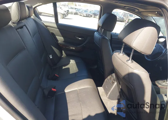 WBAVC73508KP37404: 44582333