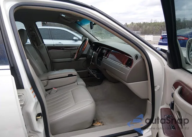 1LNHM82W63Y660696: 44582353