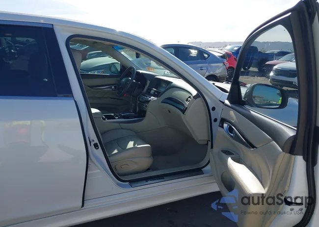 JN1BY1AP9FM541667: 44583513