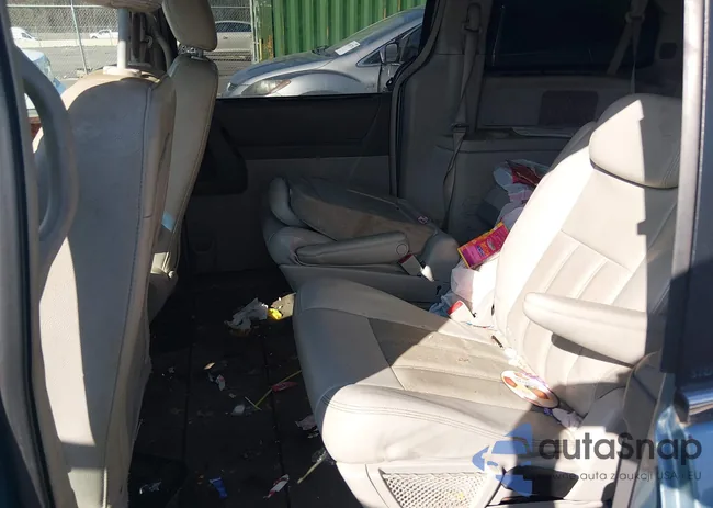 2A8HR54189R676555: 44583553