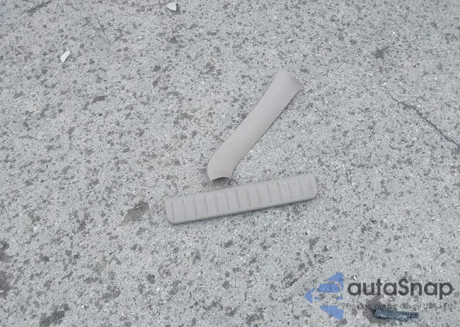 5TDBA23C04S014569: 44583660