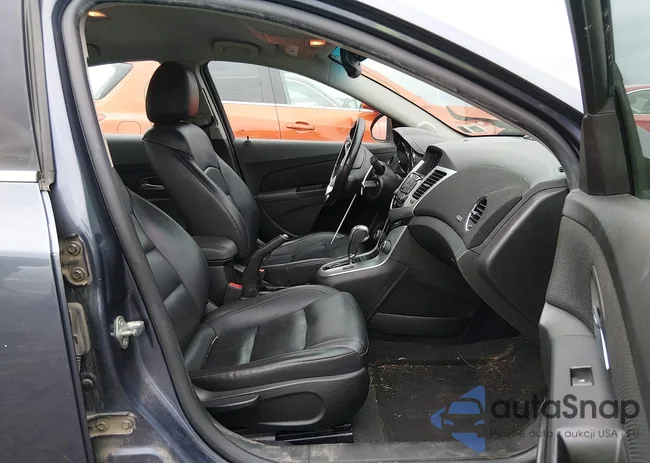 1G1PE5SB0E7418299: 44583153