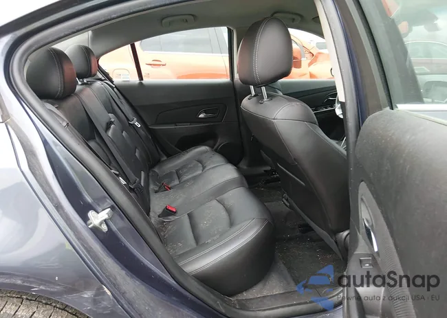 1G1PE5SB0E7418299: 44583153