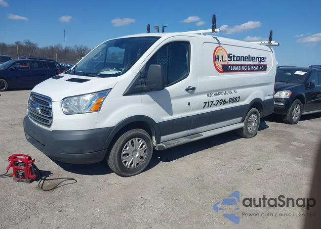 1FTYR1ZM8JKA89942: 44584573