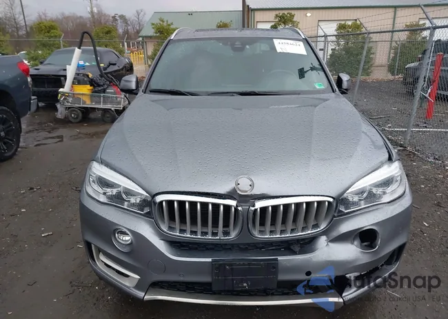 5UXKR0C56J0Y06317: 44584624