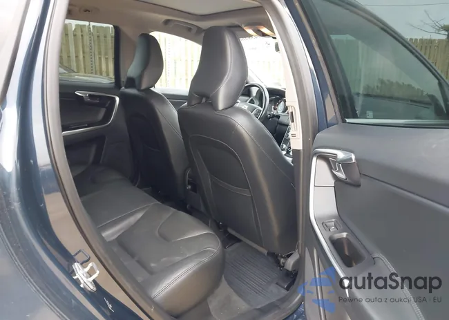 YV4612RK1F2667662: 44584664