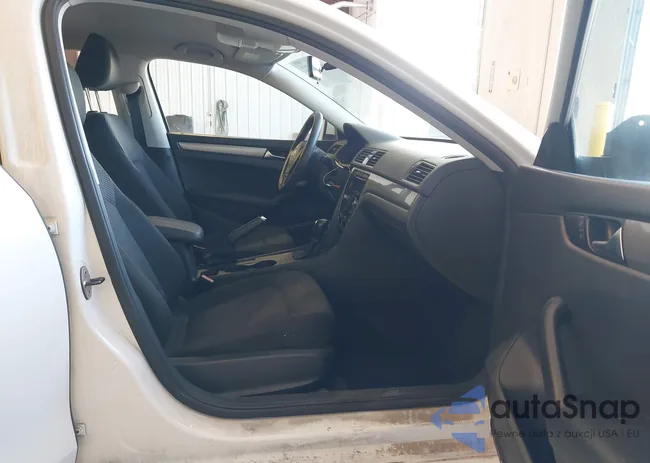 1VWAT7A30EC038537: 44584712