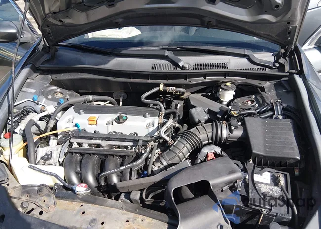 1HGCP2F40AA120313: 44584726