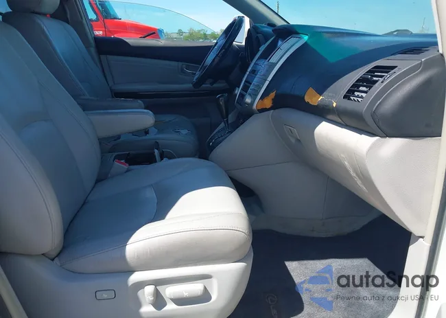 2T2HK31U49C124335: 44584847