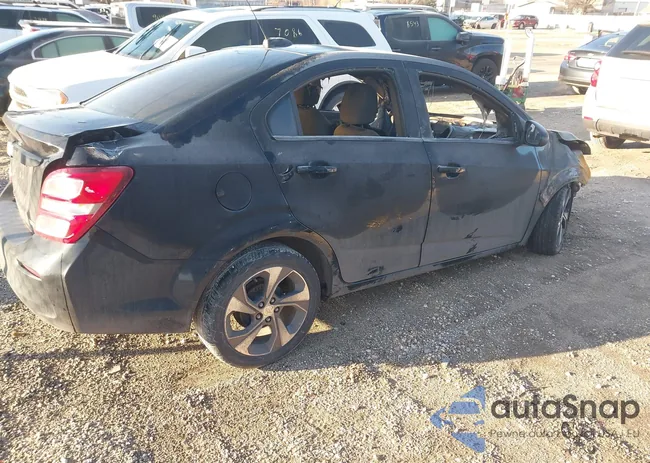 1G1JB5SB0L4100762: 44585042