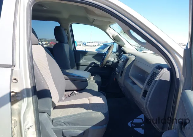 3D7TP2CL7AG173267: 44584111