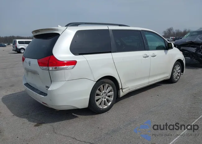 5TDYK3DC1BS039733: 44584117