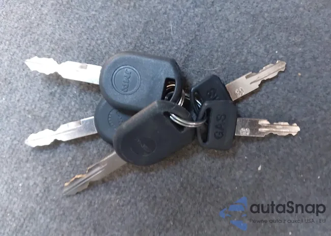 2FMZA51677BA02160: 44584143