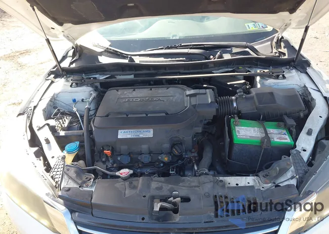 1HGCR3F8XFA012758: 44584253