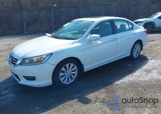 1HGCR3F8XFA012758: 44584253