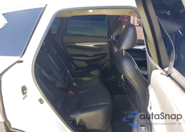 3PCAJ5M18LF112133: 44584310