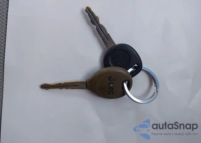 1J8FF28W98D500376: 44584341