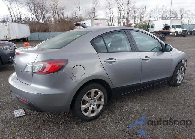 JM1BL1UG0B1497772: 44584483