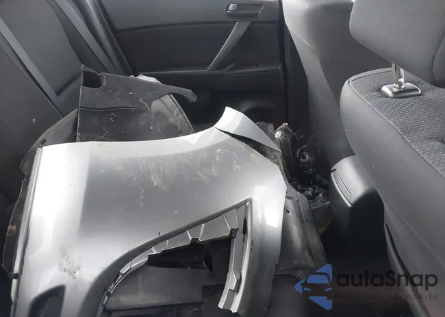 JM1BL1UG0B1497772: 44584483