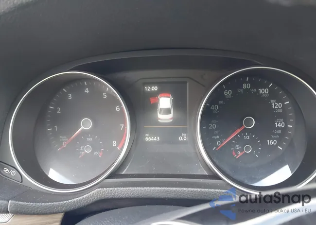 1VWCA7A32JC021568: 44584493