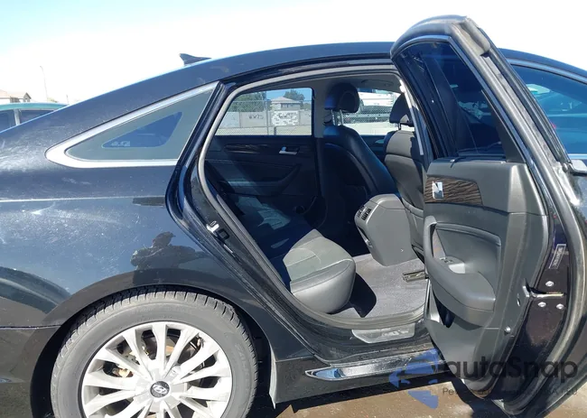 5NPE34AF4FH062942: 44585792