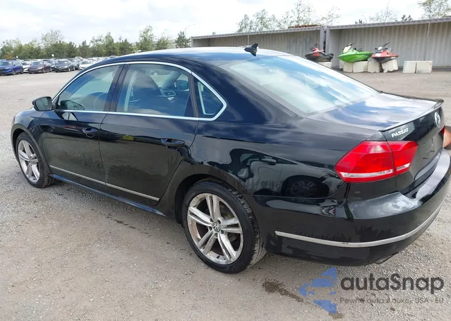 1VWCM7A33DC076641: 44585879