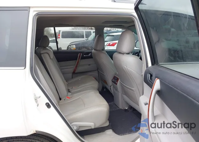 5TDYK3EH8CS052782: 44586079