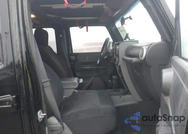 1J8GA59118L537256: 44586080