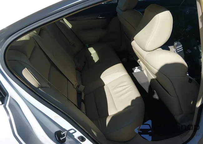 19UUA8F27CA020560: 44585183